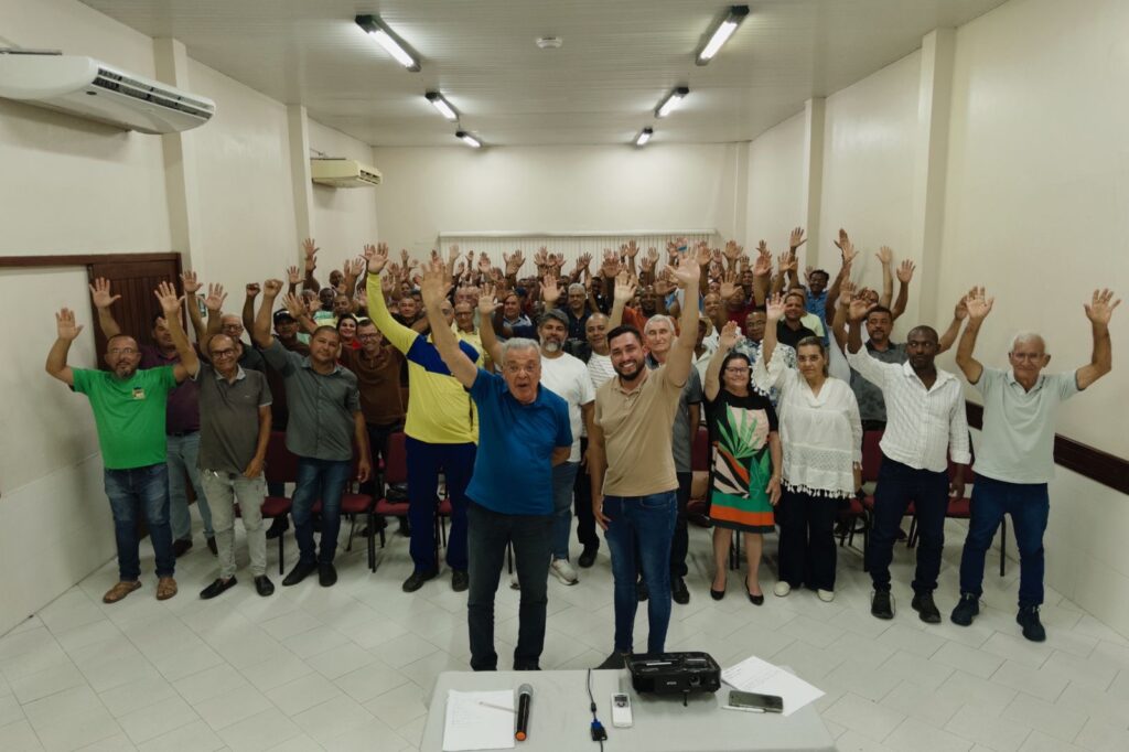 João de Furão participa de encontro com 70 vereadores em Feira e reforça movimentações para 2026