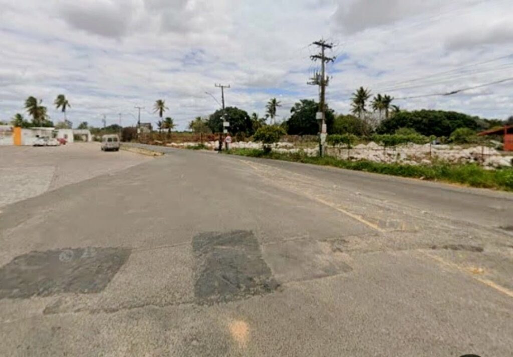 Agência Reguladora é cobrada a fiscalizar buracos causados pela Embasa, em Feira