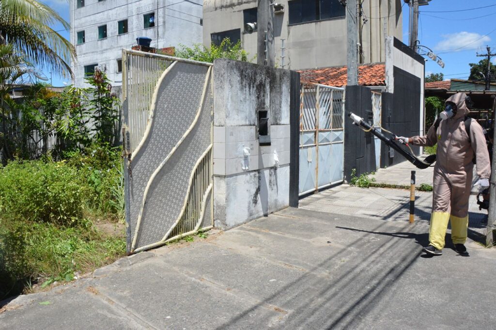 Feira de Santana reduz em mais de 90% os casos de dengue em 2025