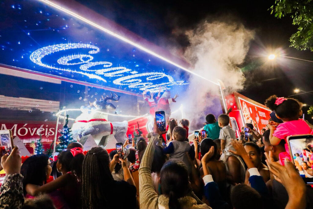 Feira de Santana recebe hoje a Caravana Iluminada da Coca-Cola