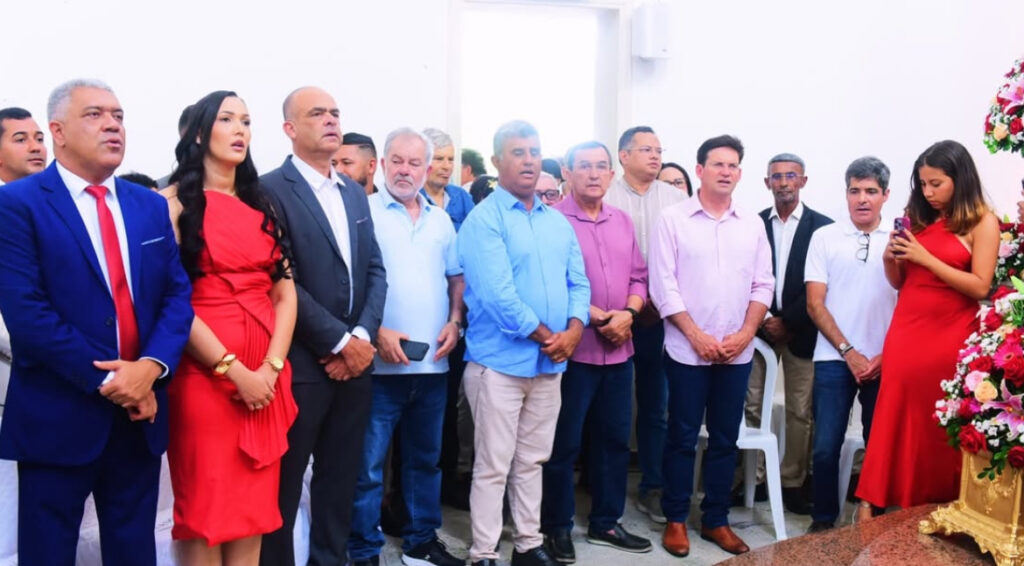 Presença de ACM Neto mobiliza lideranças de Feira e região em Santa Bárbara