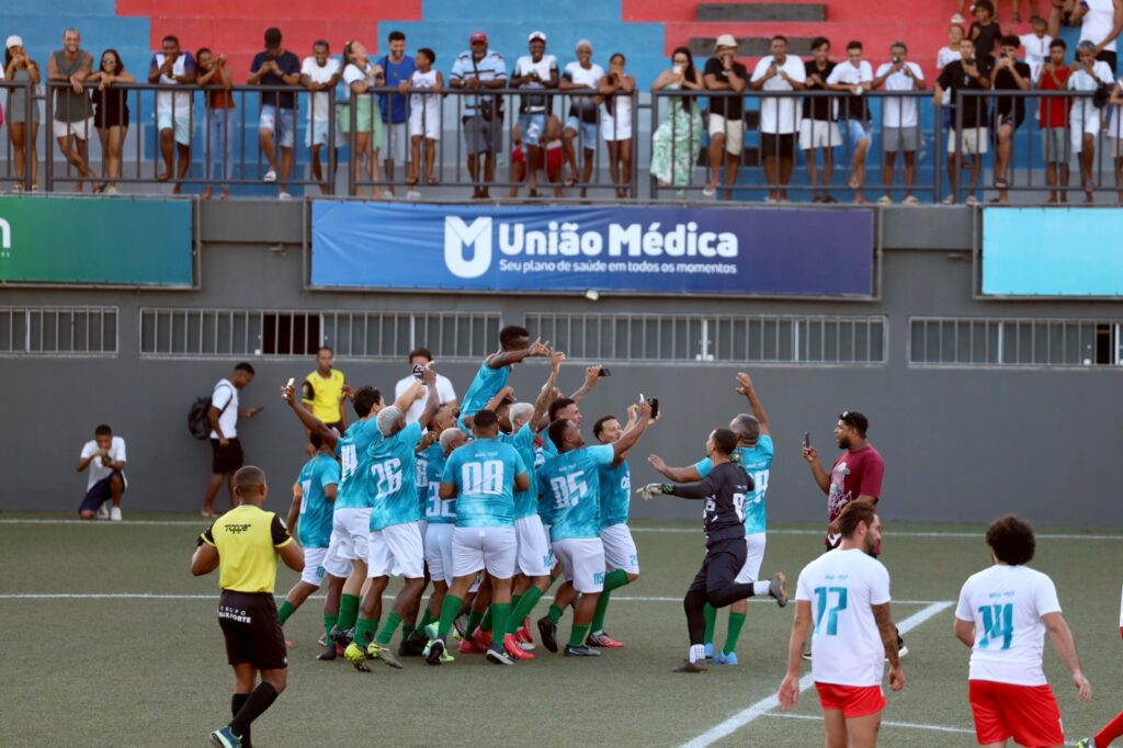 Natal Show de Bola uniu futebol e solidariedade em Feira de Santana
