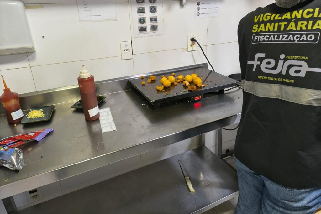 Vigilância Sanitária intensifica fiscalizações noturnas em estabelecimentos de Feira de Santana