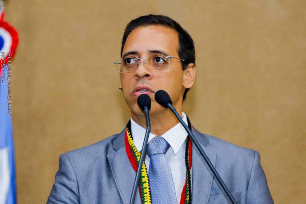 Deputado cobra do Governo do Estado cessão de imóvel em Feira de Santana