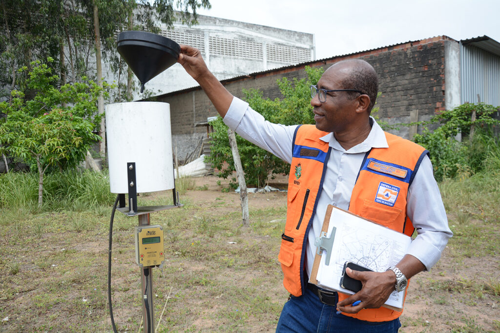 Defesa Civil mantém equipes de prontidão em Feira de Santana em razão da previsão de chuvas