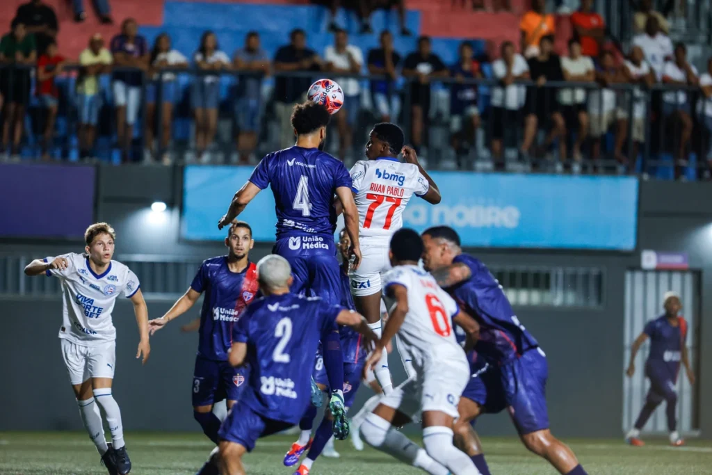 Bahia de Feira cria chances, mas Tricolor da capital garante triunfo por 3 a 0 na Arena Cajueiro