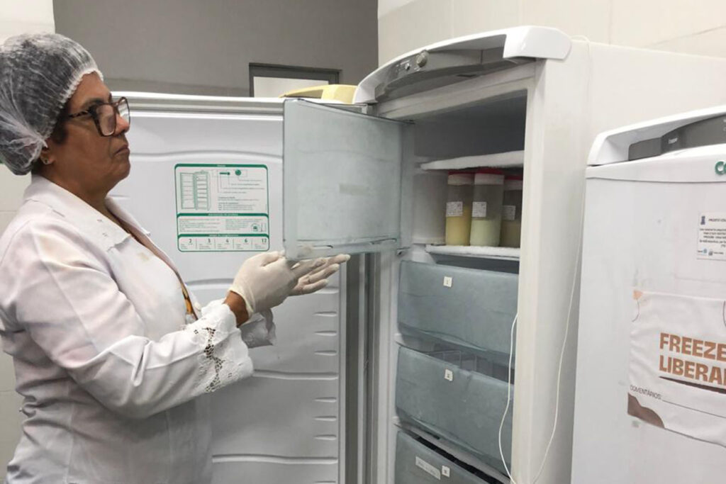 Banco de Leite do Hospital da Mulher de Feira de Santana enfrenta estoque crítico e pede apoio de doadoras