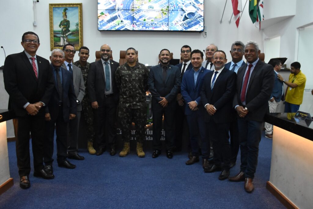 Novo comandante do 35º BI visita Câmara e reforça compromisso com Feira de Santana