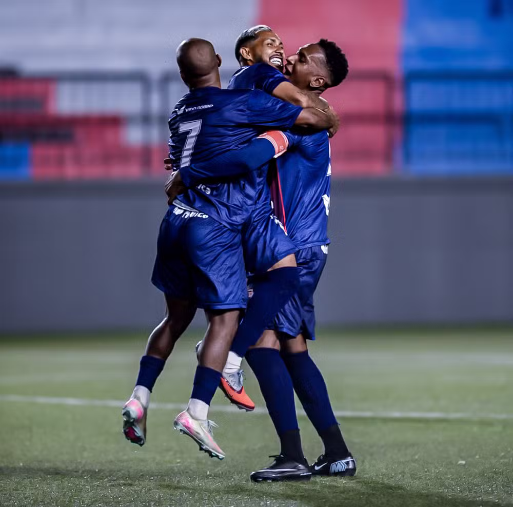 Tremendão dá show na Arena Cajueiro, faz 6 a 1 no Barcelona de Ilhéus e aplica maior goleada do Baiano