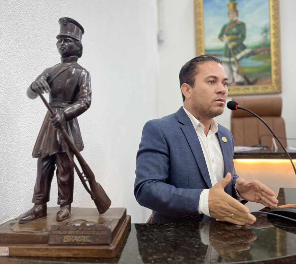 Vereador anuncia implantação de castramóvel gratuito para atendimento aos animais em Feira de Santana