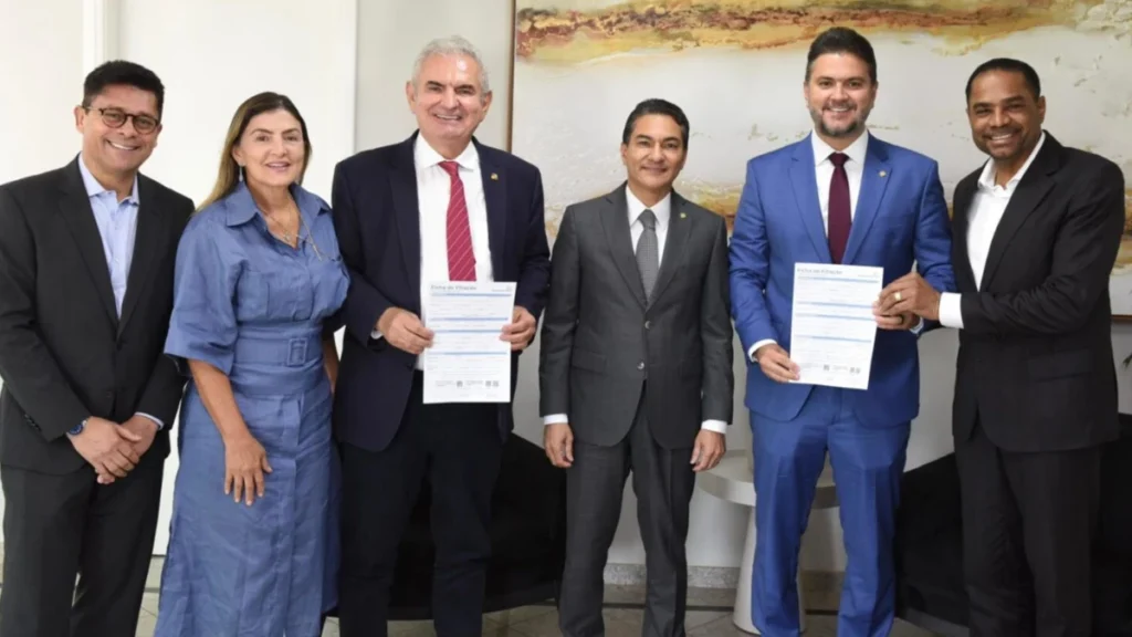 Senador Angelo Coronel se filia ao Republicanos e reforça oposição na Bahia