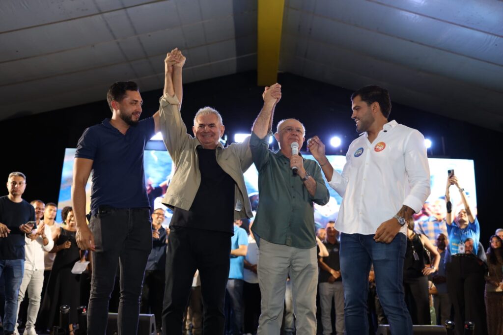 Com as bênçãos de José Ronaldo e Angelo Coronel, João de Furão lança pré-candidatura à Assembleia Legislativa