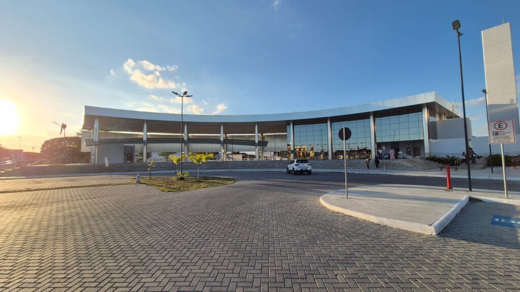 Maior evento literário do interior baiano, FLIFS vai ser realizada no Centro de Convenções de Feira