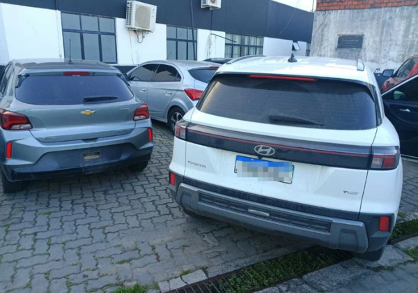Polícia Civil desmonta esquema de fraude em locação de veículos e estima prejuízo de R$ 892 mil em Feira