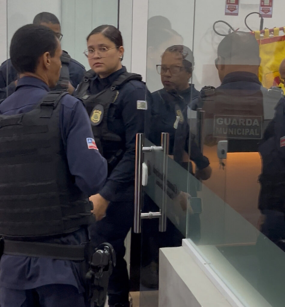 Reforço do efetivo da Guarda Municipal durante votação dos precatórios gera polêmica na Câmara: ‘Professores não são vândalos’