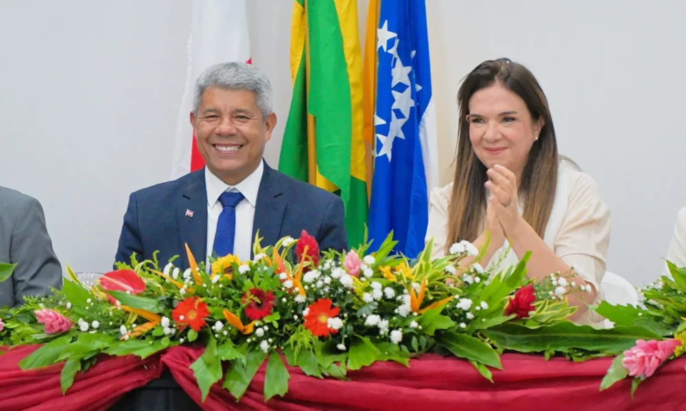 Vereadores de Feira aprovam concessão de medalha à primeira-dama da Bahia