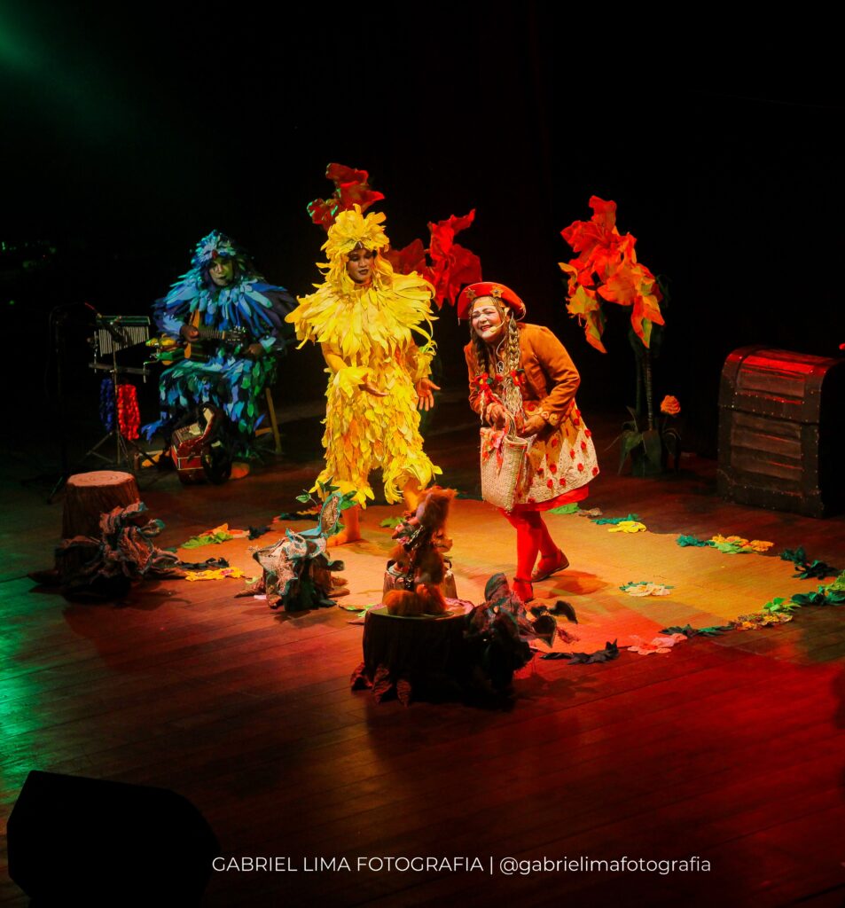 “Chapeuzinho Vermelho do Sertão” será destaque no projeto Domingo Tem Teatro em Feira de Santana