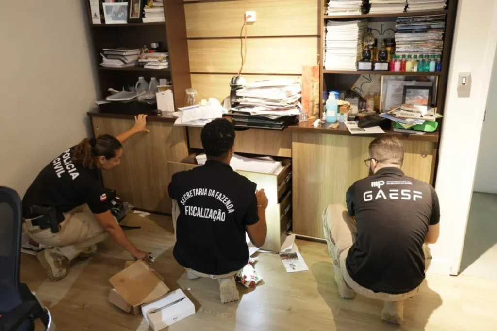 Operação contra esquema de sonegação fiscal de R$ 400 milhões cumpre mandados em Feira de Santana