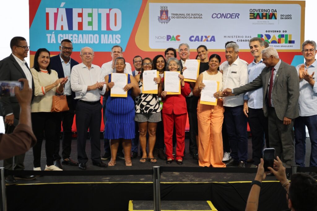 Regularização fundiária beneficia 458 famílias do bairro Rocinha, em Feira de Santana