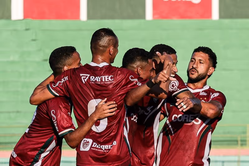 Fluminense de Feira vence mais uma e mantém liderança isolada; Feira FC aplica goleada na Série B do Baianão