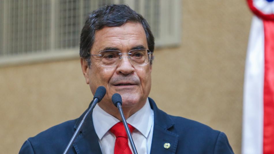 Projeto de Angelo Almeida proíbe uso de fogos com estampido em eventos financiados pelo Governo da Bahia