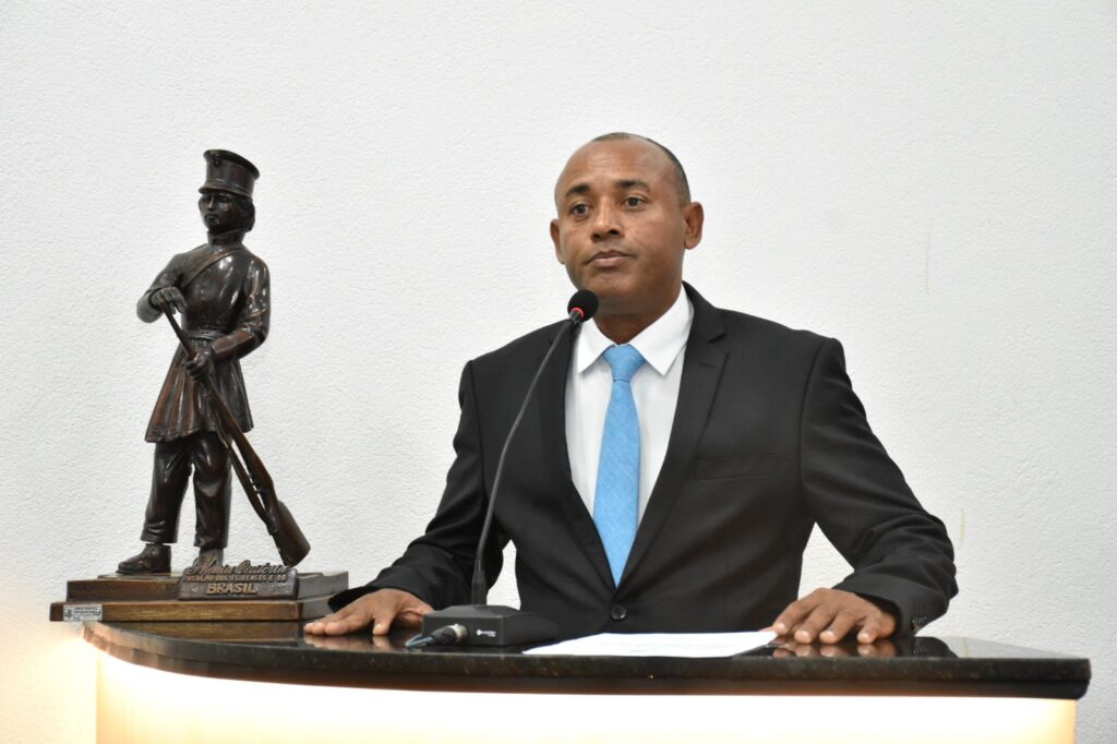 Fabiano da Van assume mandato na Câmara e destaca saúde e infraestrutura como prioridades