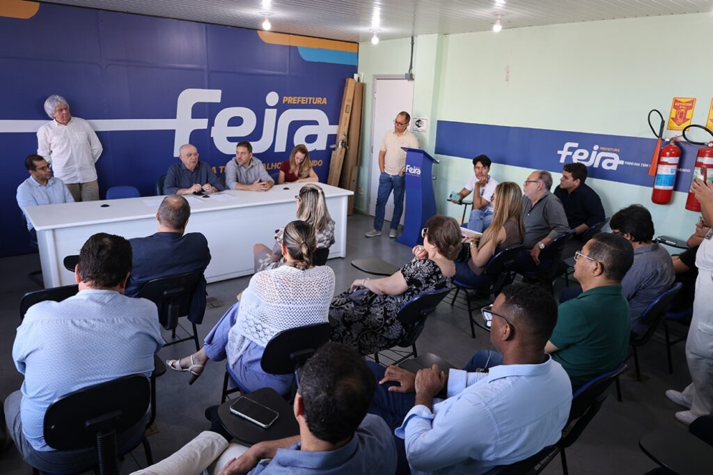 Prefeitura de Feira firma parceria com cartórios para acelerar emissão da Declaração de Limites