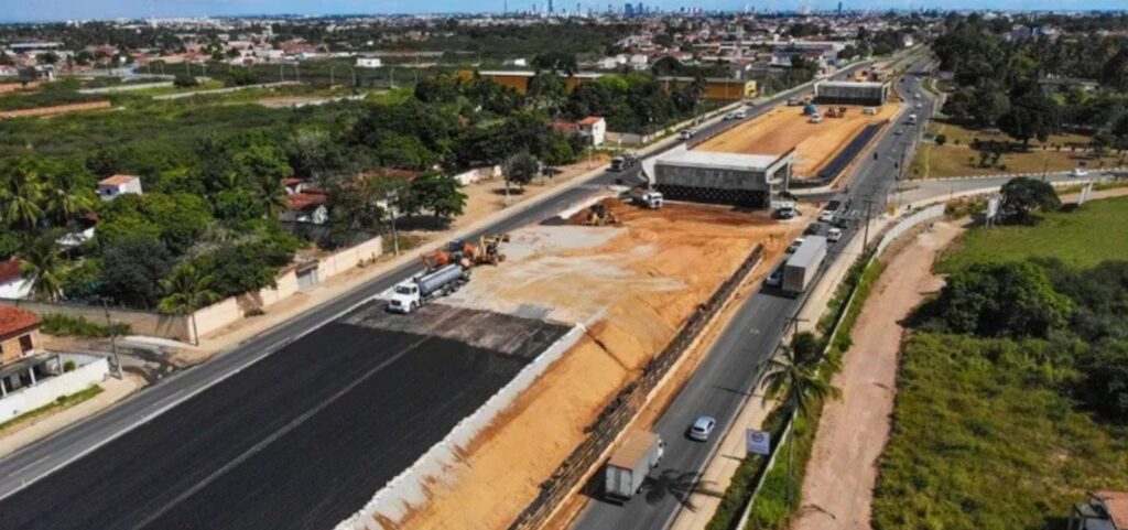 DNIT firma contrato de R$ 5,7 milhões para fiscalizar duplicação da BR-324 em Feira de Santana