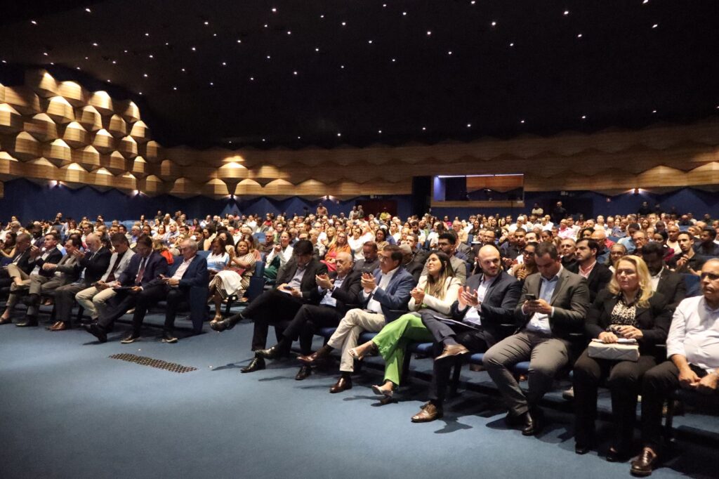 Feira de Santana sedia maior seminário promovido pela Comissão Especial da Câmara dos Deputados sobre novo MEI e Simples Nacional 