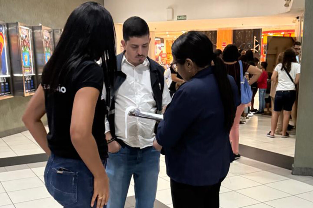 Procon notifica cinema em Feira após denúncias de consumidores sobre falta de sessões legendadas