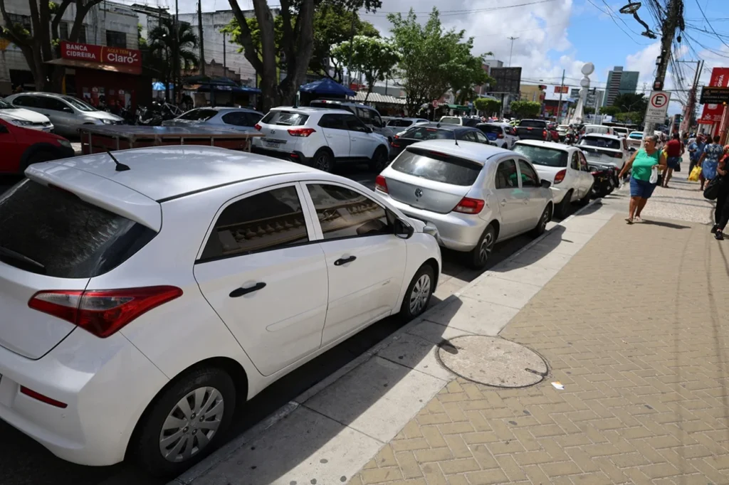 Prefeitura de Feira transmite ao vivo leilão da Zona Azul, que prevê R$ 134,7 milhões em investimentos