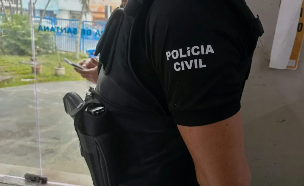 Polícia Civil realiza nova etapa da Operação Mobile 360° em lojas de celulares de Feira