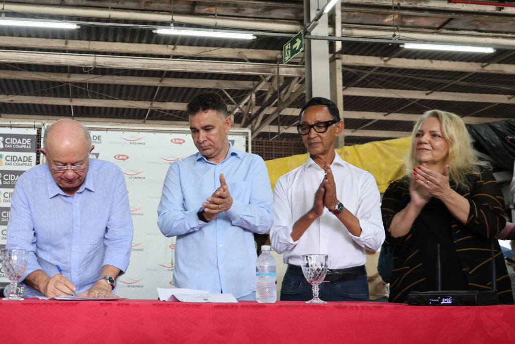 Prefeitura de Feira isenta todos os permissionários do Shopping Popular de pagar aluguel até o fim de 2028