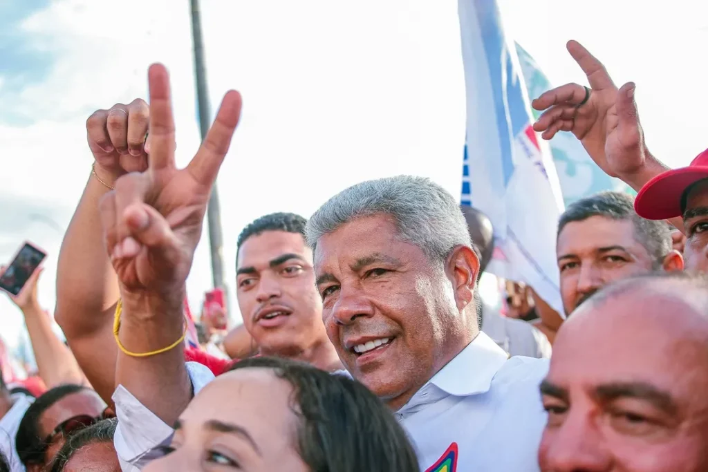 Jerônimo decide não participar do último debate e convoca apoiadores a “avermelhar Feira de Santana”