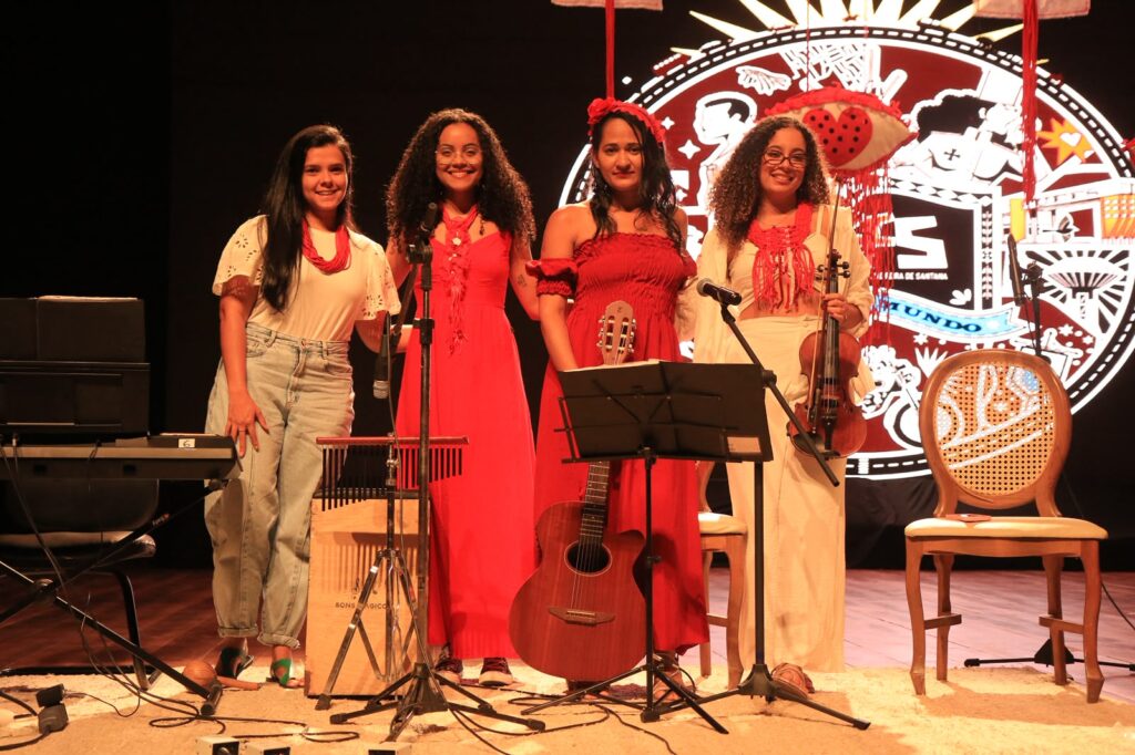 Espetáculo “Moqueca de Maridos” terá apresentações gratuitas em Feira de Santana nos dias 29 e 30 de outubro
