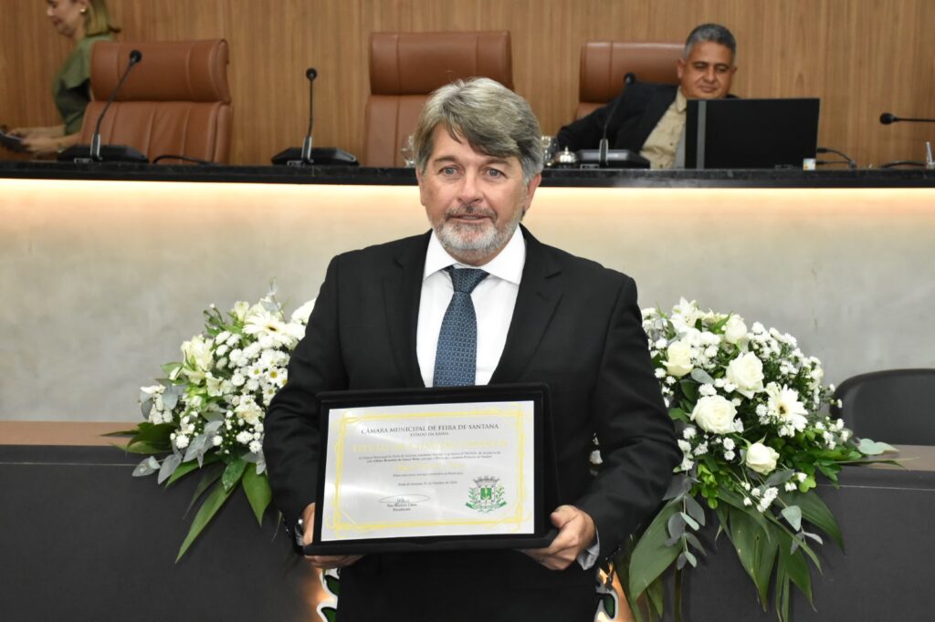 Diretor executivo da TV Subaé, Ângelo Chaves recebe Título de Cidadão Feirense